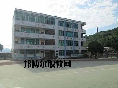 貴州羅甸中等職業(yè)學(xué)校2020年報(bào)名條件、招生要求、招生對(duì)象