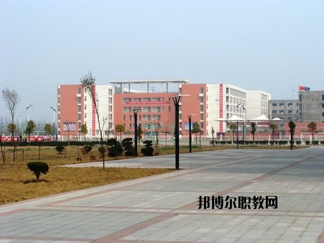 崇仁職業(yè)教育中心2020年報名條件、招生要求、招生對象 