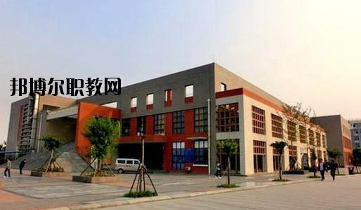 貴陽市經(jīng)濟貿(mào)易中等專業(yè)學校2020年報名條件、招生要求、招生對象
