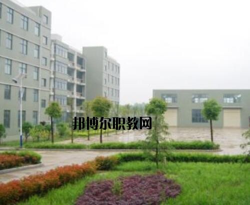 羅山中等職業(yè)學(xué)校2021年報名條件、招生對象