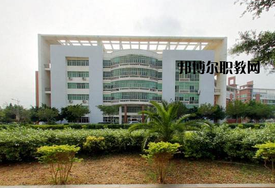 余姚姚江旅游學(xué)校怎么樣，好不好