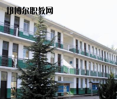 雙柏縣職業(yè)高級(jí)中學(xué)2020年報(bào)名條件、招生要求、招生對(duì)象