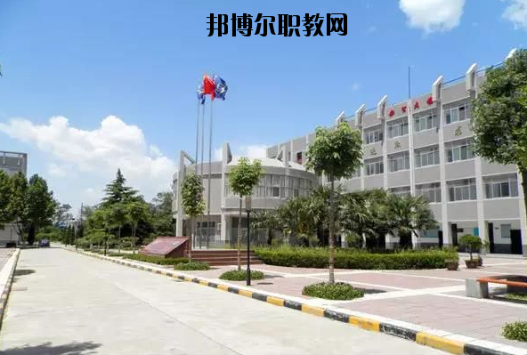 西安高陵區(qū)職業(yè)技術(shù)教育中心2020年報(bào)名條件、招生要求、招生對(duì)象 