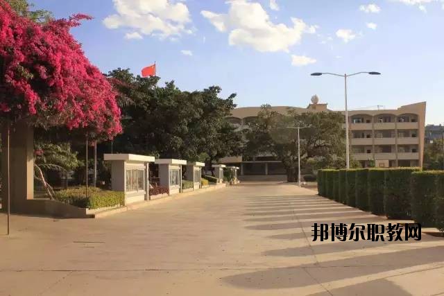 元謀縣職業(yè)高級中學(xué)2020年報名條件、招生要求、招生對象