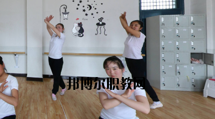 武威勞動(dòng)服務(wù)技工學(xué)校2020年學(xué)費(fèi)、收費(fèi)多少