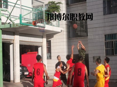 新平縣職業(yè)高級(jí)中學(xué)怎么樣、好不好