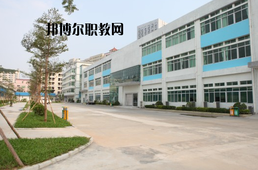 東莞機(jī)電工程學(xué)校2020年報(bào)名條件、招生要求、招生對(duì)象