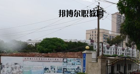 南寧民族歌舞藝術(shù)職業(yè)技術(shù)學(xué)校怎么樣、好不好