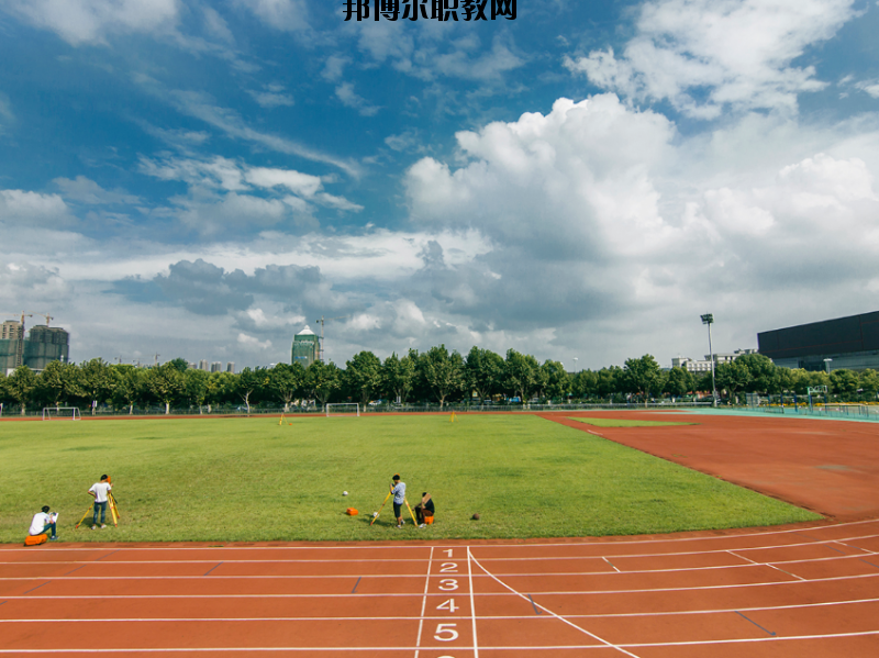 江蘇邗江中等專業(yè)學校怎么樣、好不好