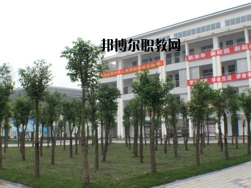 德陽電子工程學(xué)校2020年報(bào)名條件、招生要求、招生對象