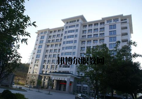 云浮技工學(xué)校2020年報(bào)名條件、招生要求、招生對(duì)象