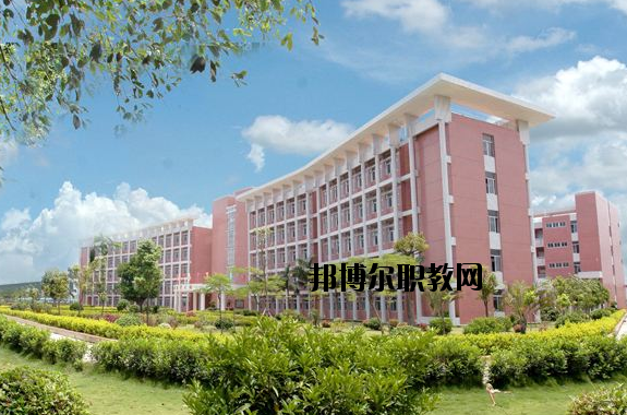惠來技工學(xué)校2020年報(bào)名條件、招生要求、招生對(duì)象
