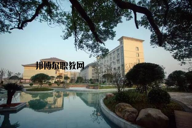 龍游縣職業(yè)技術學校網(wǎng)址網(wǎng)站