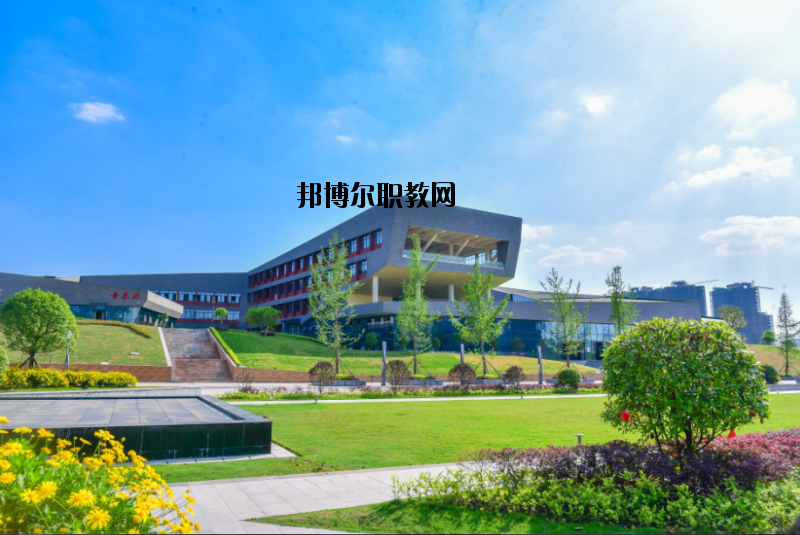 四川省經(jīng)濟管理學(xué)校2020年報名條件、招生要求、招生對象