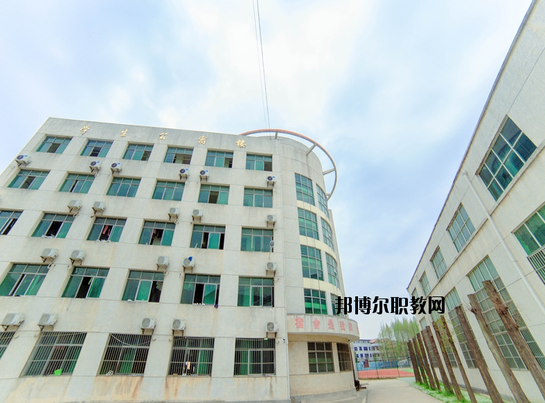 黃岡技師學(xué)院2020年報名條件、招生要求、招生對象