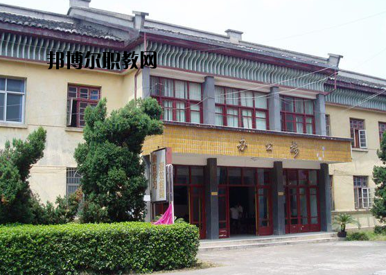 江西撫州創(chuàng)新學(xué)校怎么樣、好不好