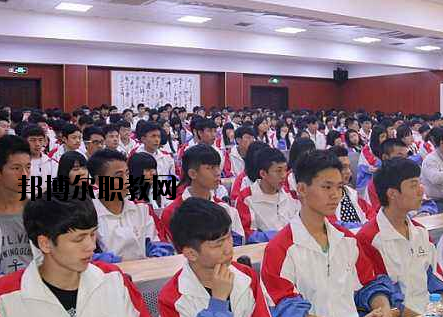 廣東南華技工學(xué)校2020年招生辦聯(lián)系電話