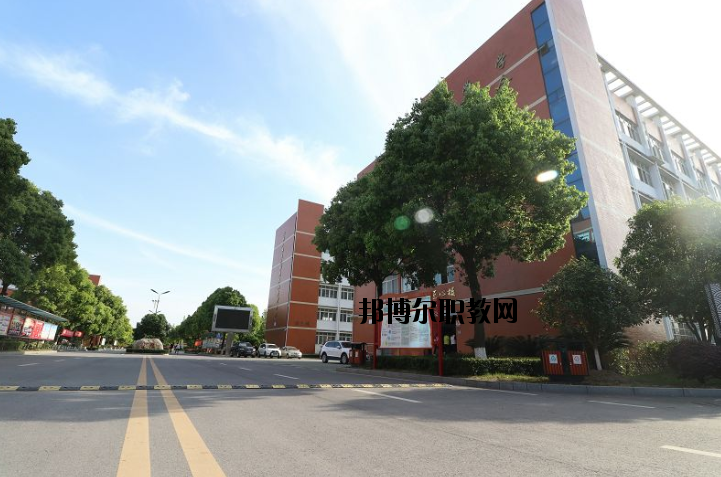 江陵職教中心2020年報名條件、招生要求、招生對象