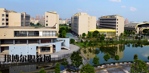 東莞理工學(xué)校2020年報(bào)名條件、招生要求、招生對(duì)象
