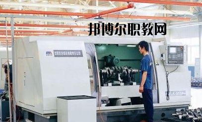 河南信陽航空服務(wù)學(xué)校2021年報名條件、招生要求、招生對象