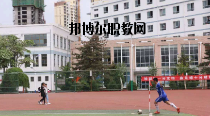 臨夏衛(wèi)生學校2020年學費、收費多少