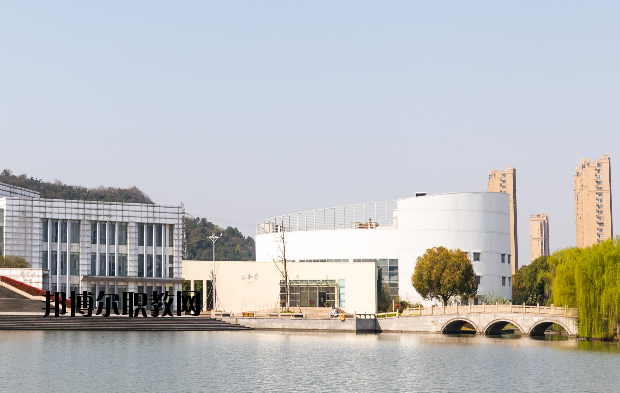 蘇州經(jīng)貿(mào)職業(yè)技術(shù)學院網(wǎng)站網(wǎng)址