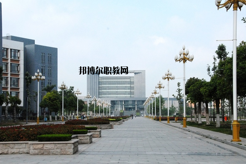 鹽城師范學(xué)院怎么樣、好不好