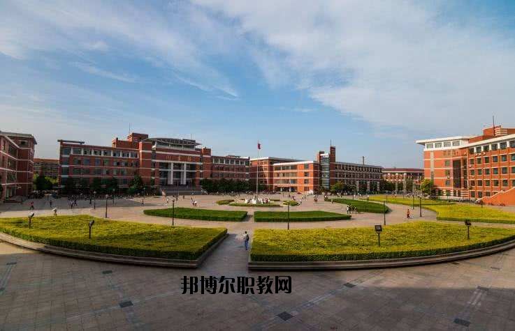 黃州理工中專怎么樣、好不好
