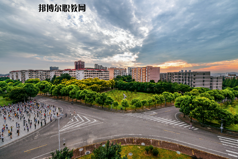 江蘇建筑職業(yè)技術(shù)學(xué)院怎么樣、好不好
