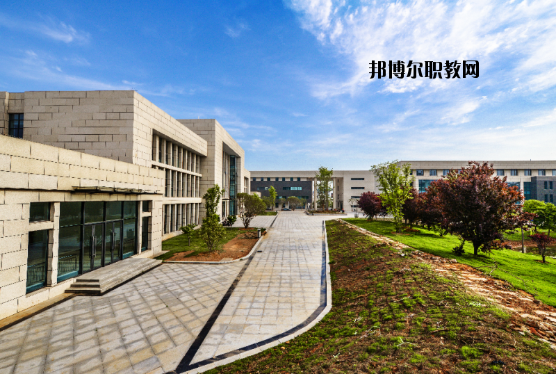 江蘇建筑職業(yè)技術(shù)學(xué)院2020年報(bào)名條件、招生要求、招生對(duì)象