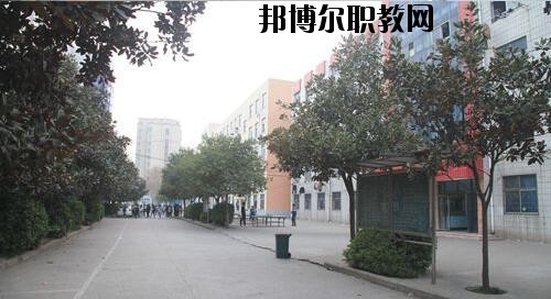 漯河第一中等專業(yè)學校網站網址