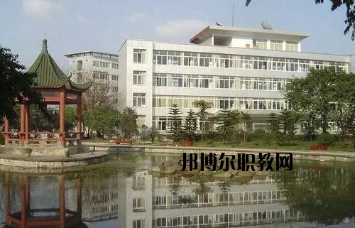 宜賓商業(yè)職業(yè)中等專業(yè)學(xué)校2020年報名條件、招生要求、招生對象