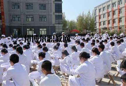 焦作護理學(xué)校2021年報名條件、招生要求、招生對象