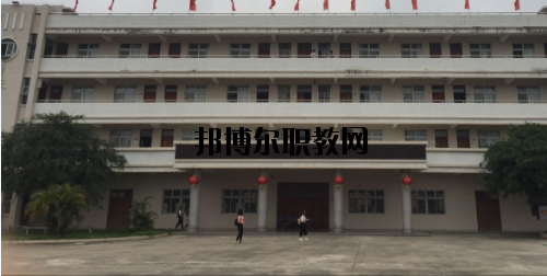 陸豐技工學(xué)校2020年報(bào)名條件、招生要求、招生對象