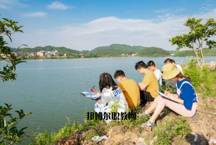 九江廬山西海藝術(shù)學校地址在哪里