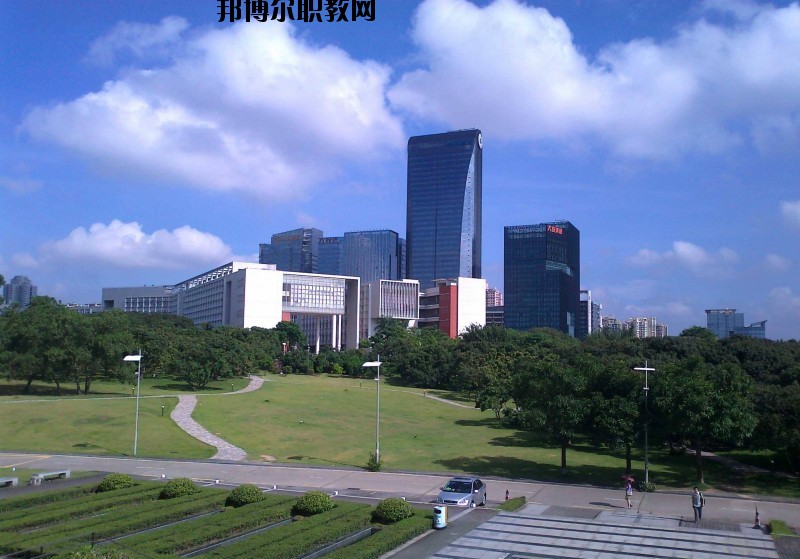 安陸深藍電子工業(yè)技術學校怎么樣、好不好