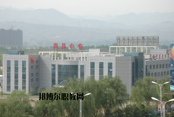 嵩縣中等專業(yè)學校2021年報名條件、招生要求、招生對象