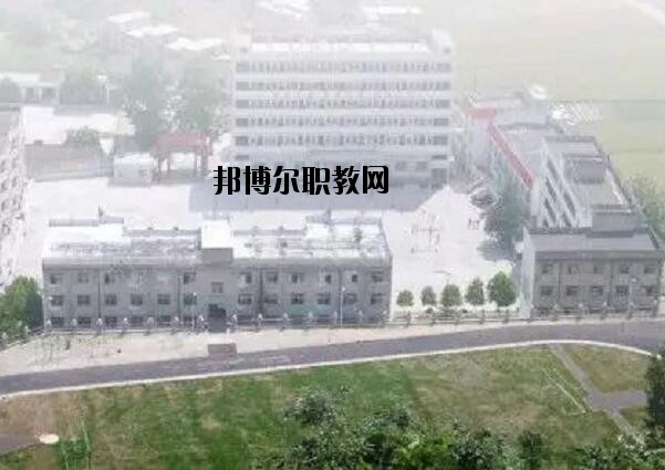 ??德毥讨行膶W(xué)校2020年招生簡章