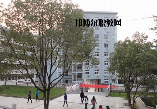 ?？德毥讨行膶W(xué)校2020年宿舍條件