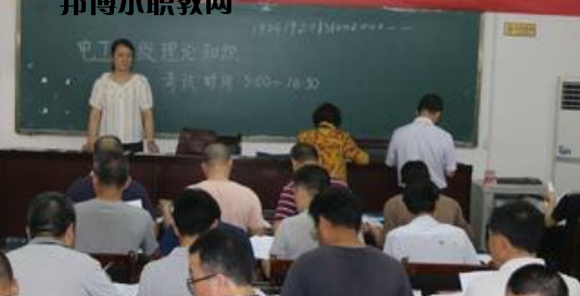 百色右江區(qū)職業(yè)技術學校2020年報名條件、招生要求、招生對象