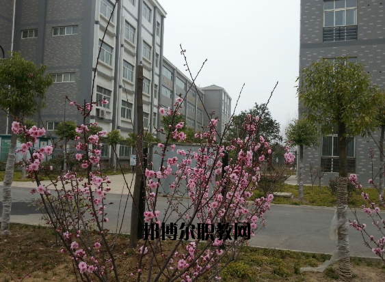 許昌工商管理學(xué)校怎么樣、好不好