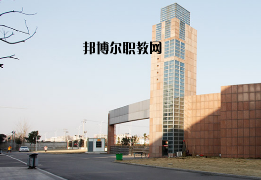 鳳臺(tái)職業(yè)教育中心2020年報(bào)名條件、招生要求、招生對(duì)象