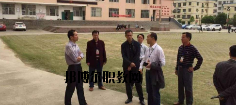 富川職業(yè)技術(shù)學(xué)校2020年報(bào)名條件、招生要求、招生對(duì)象 