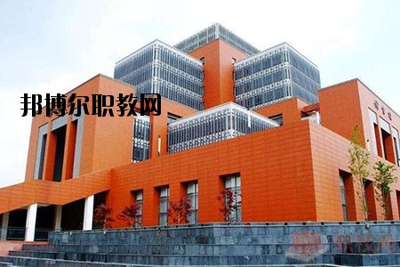 綿竹職業(yè)中專學校2020年報名條件、招生要求、招生對象