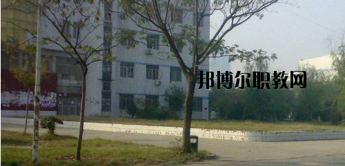 河南技工學校2021年報名條件、招生要求、招生對象