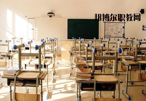 寧波東坤職業(yè)高級中學(xué)2020年報名條件、招生要求、招生對象