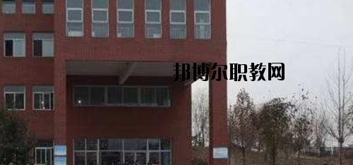 林州職業(yè)教育中心2021年招生辦聯(lián)系電話(huà)