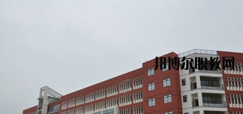 桂東衛(wèi)生學(xué)校2020年報名條件、招生要求、招生對象 