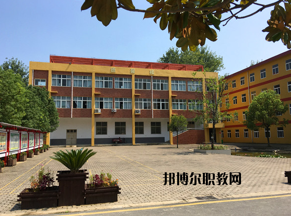 潁上信息工程學校2020年報名條件、招生要求、招生對象