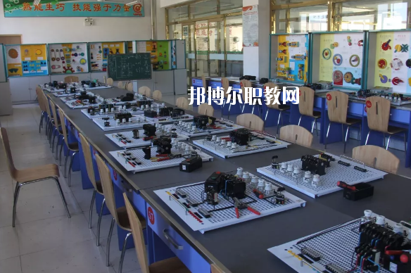 保定滿(mǎn)城職業(yè)技術(shù)教育中心